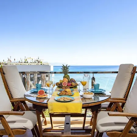 Playa Centro Vistas Mar Апартаменты *